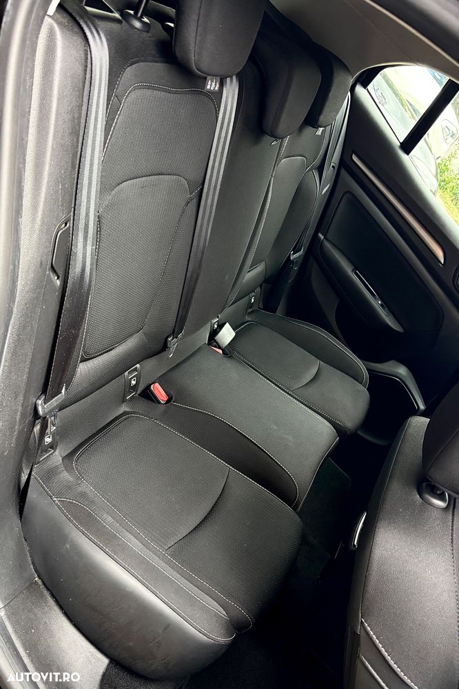 Renault Megane BLUE dCi 115 EDC Techno - 13