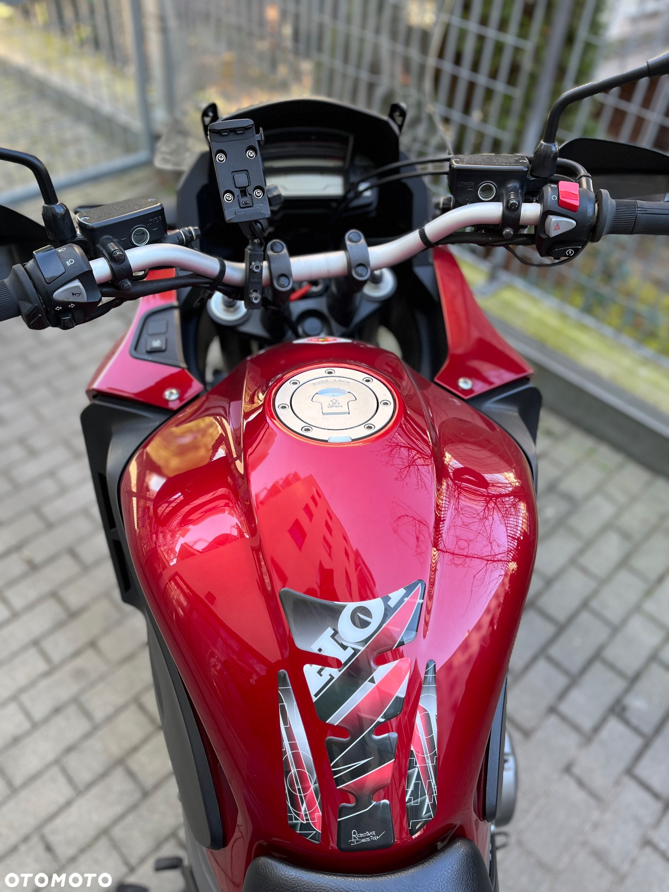 Honda VFR - 11