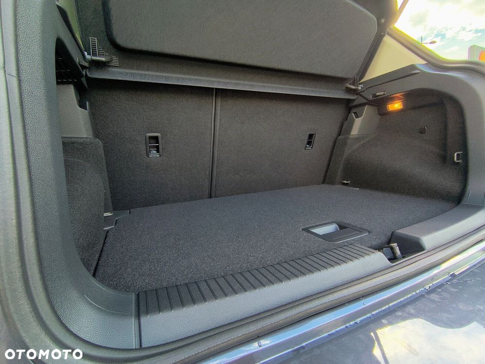 Volkswagen T-Cross 1.0 TSI Life Plus DSG - 27