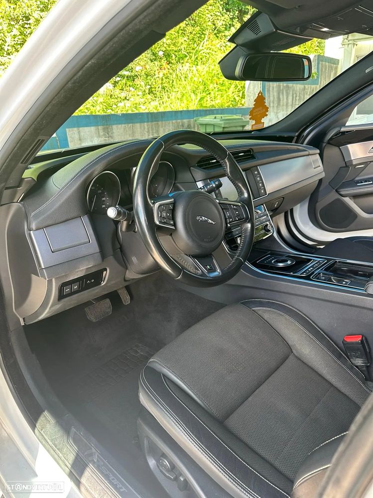 Jaguar XF 20d AWD Aut. R-Sport - 3
