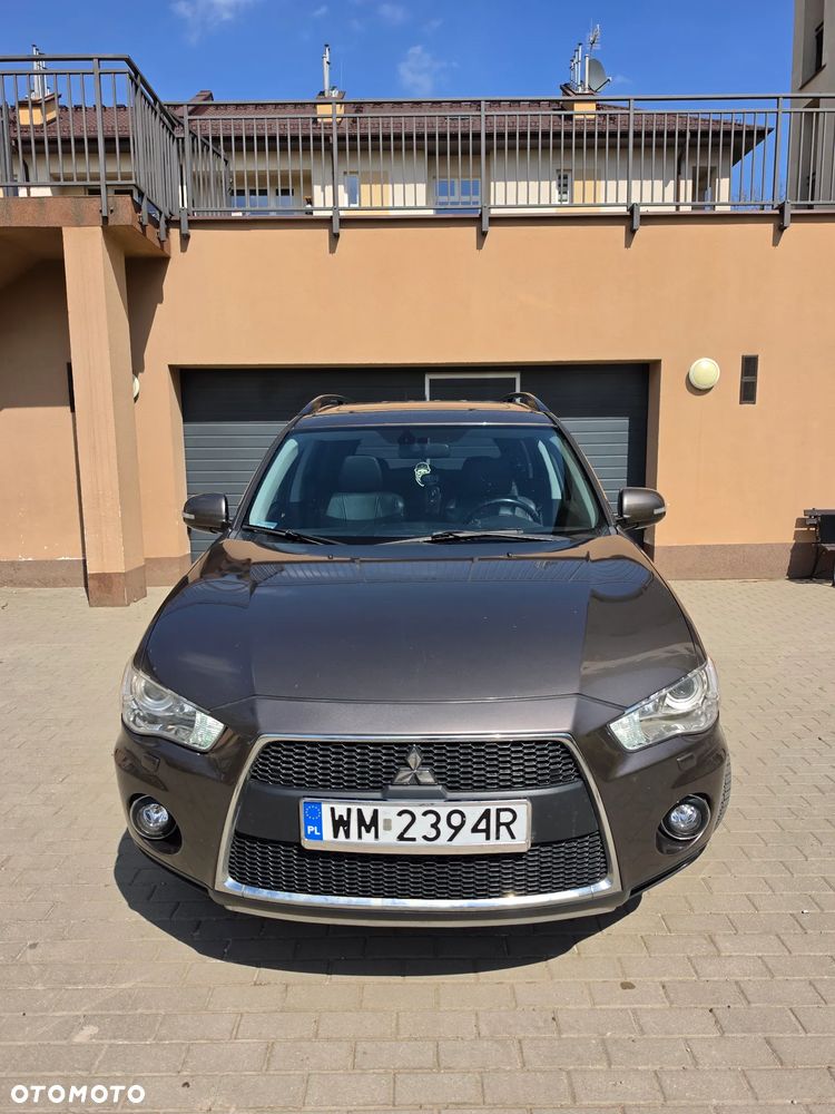 Mitsubishi Outlander 2.2 DID Instyle NAVI EU5 TC-SST - 4