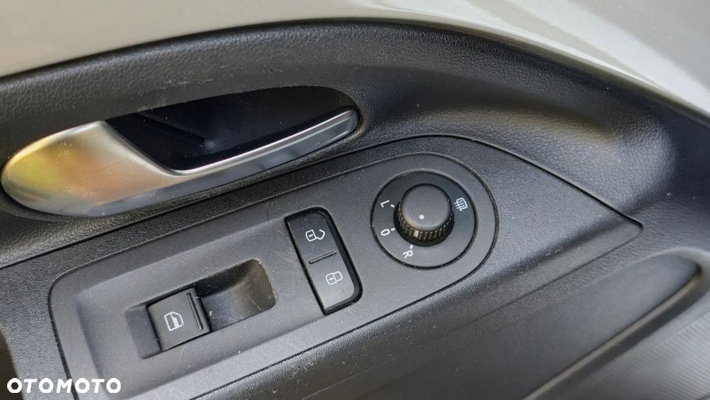 Volkswagen up! - 10