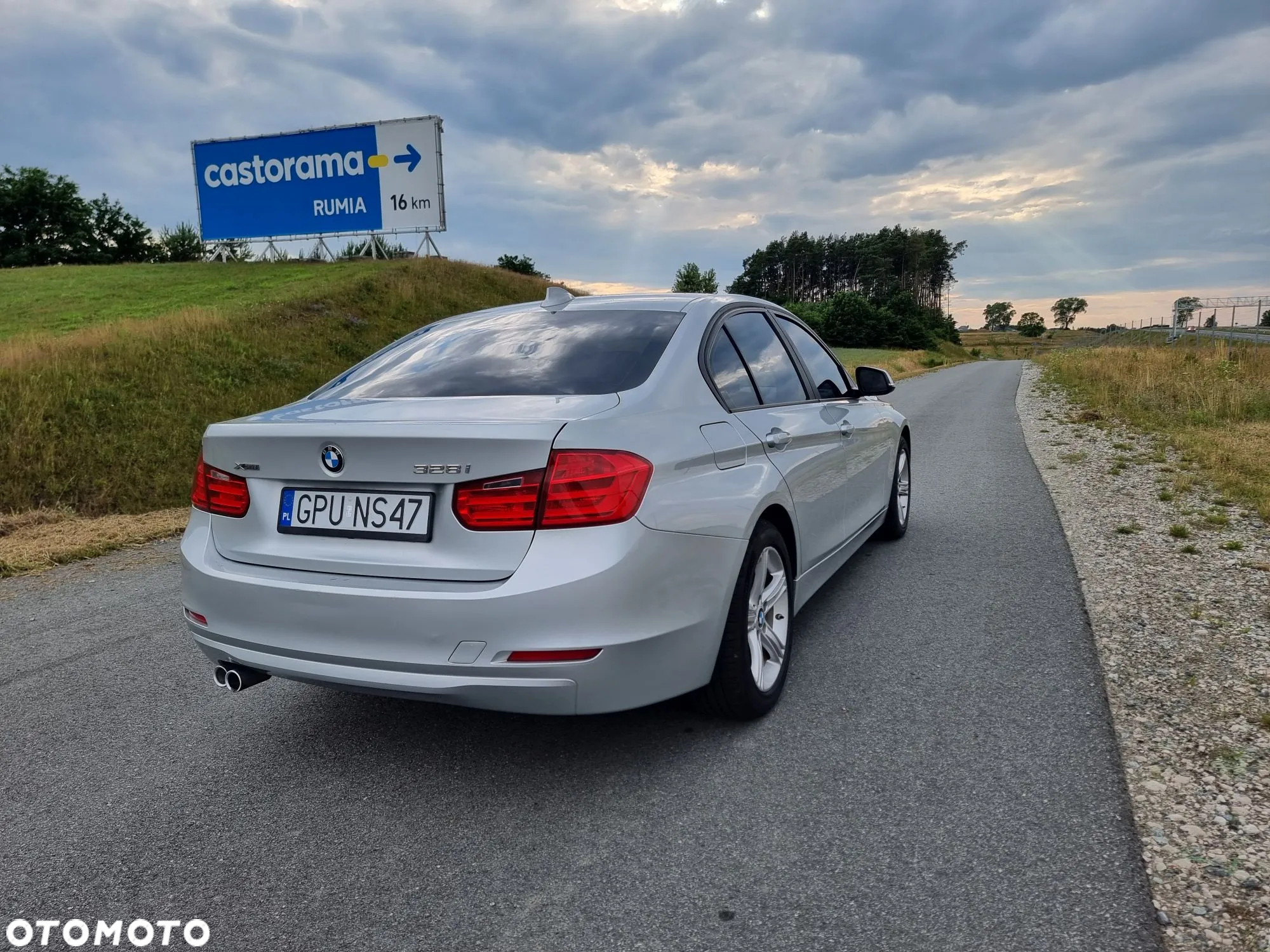 BMW Seria 3 328i xDrive - 11