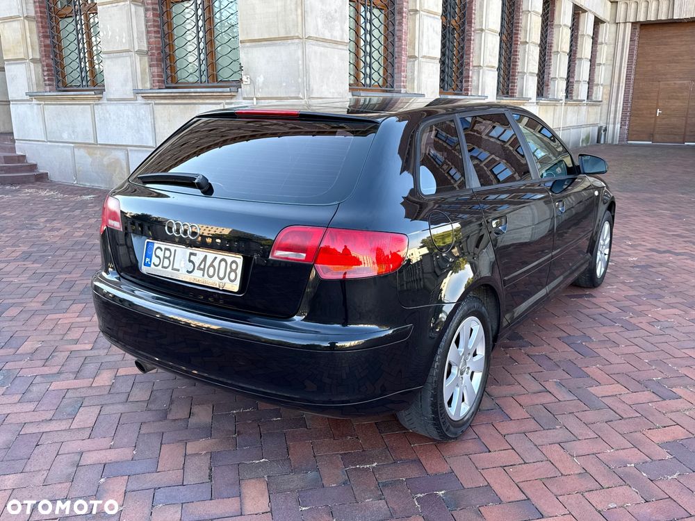 Audi A3 1.6 Ambiente - 20