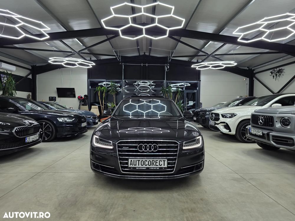 Audi A8 4.2 TDI DPF (clean diesel) quattro tiptronic Lang - 2