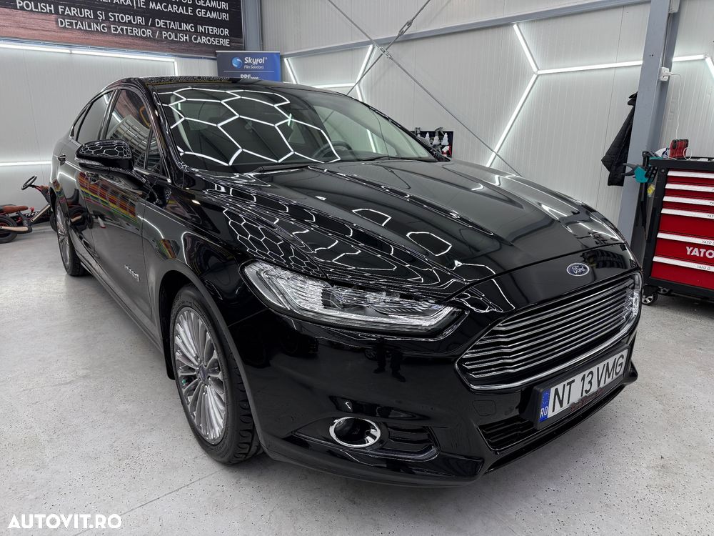 Ford Mondeo 2.0 Hybrid - 8