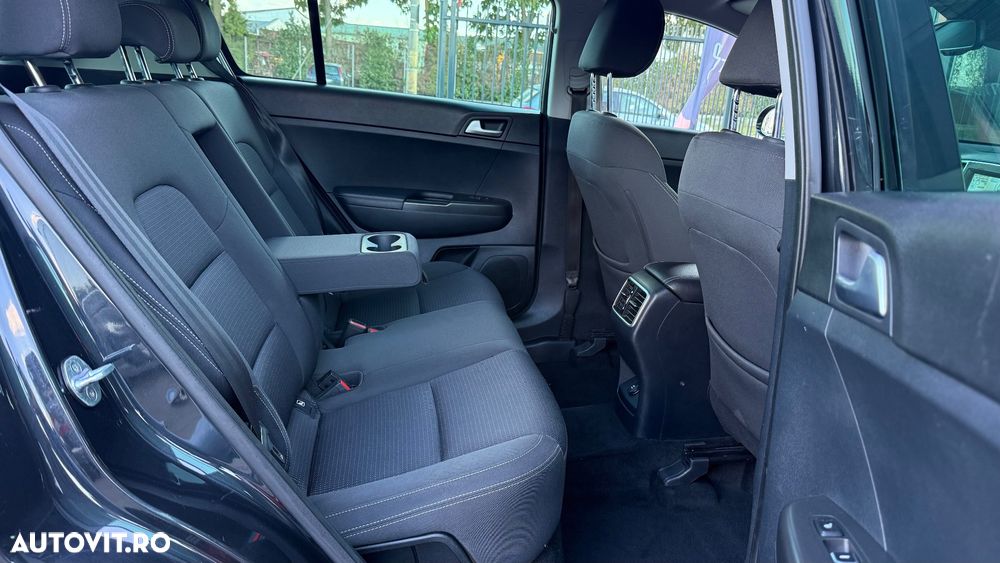 Kia Sportage 1.6 GDI 2WD Black Edition - 9
