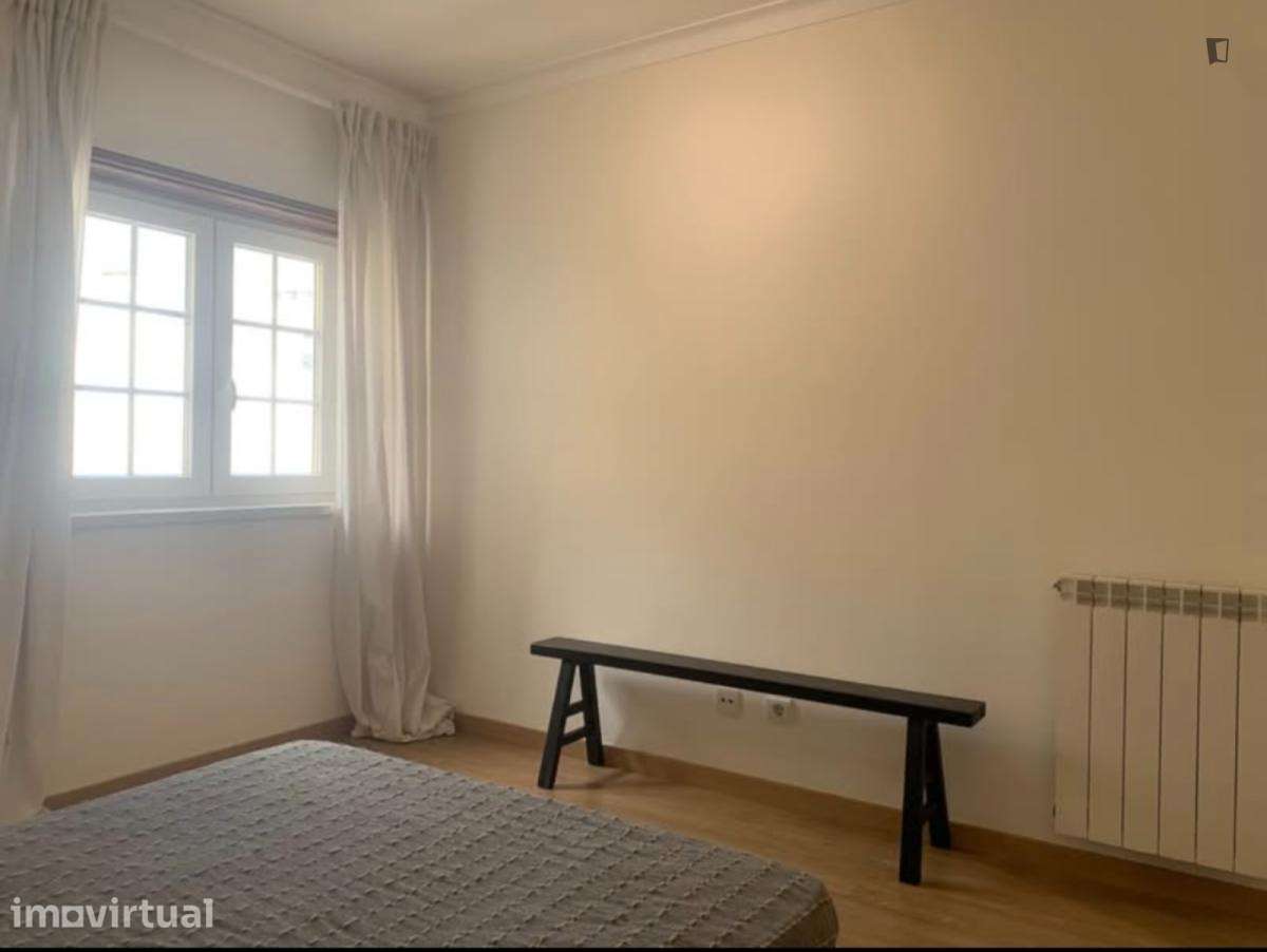 Quarto - localizado em Mafra - Grande imagem: 4/12