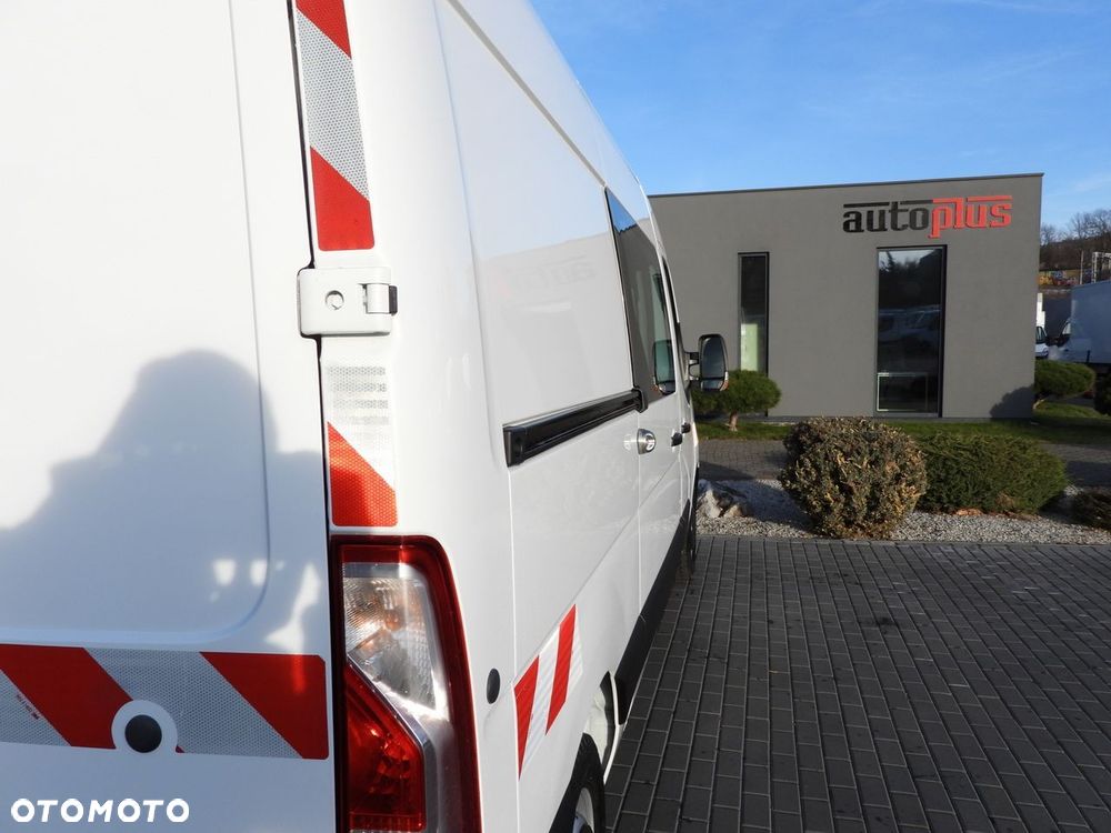 Renault MASTER FURGON BRYGADÓWKA 7 MIEJSC TEMPOMAT LEDY KLIMATYZACJA  145KM - 18