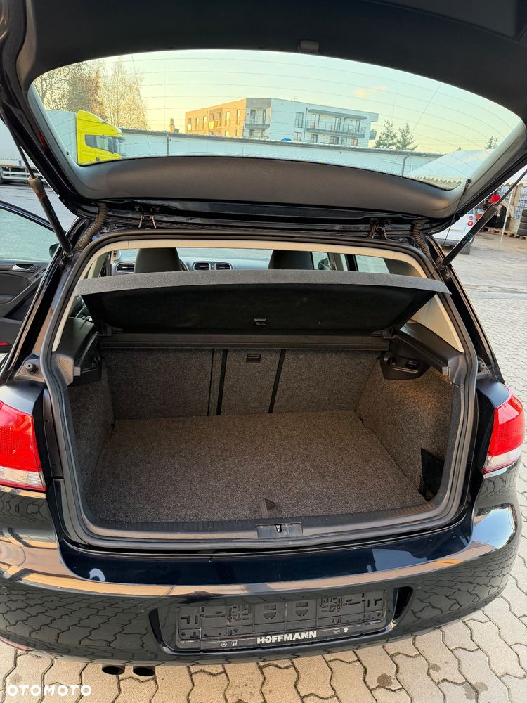 Volkswagen Golf - 18