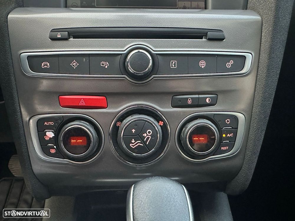 Citroën C4 1.2 PureTech Shine EAT6 - 13