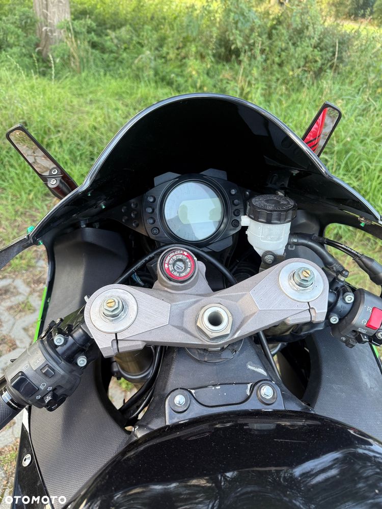 Kawasaki ZX - 9