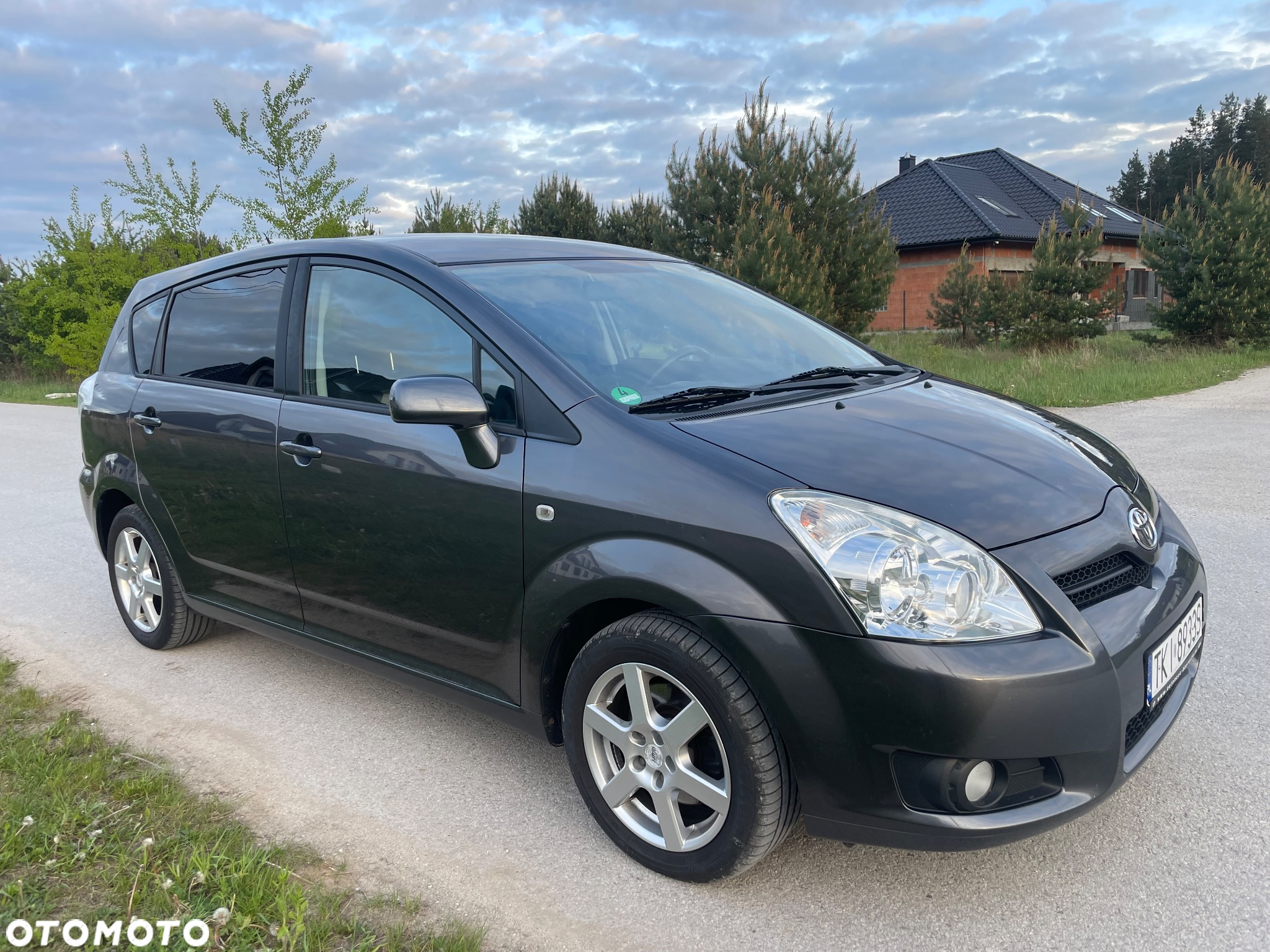 Toyota Corolla Verso - 3
