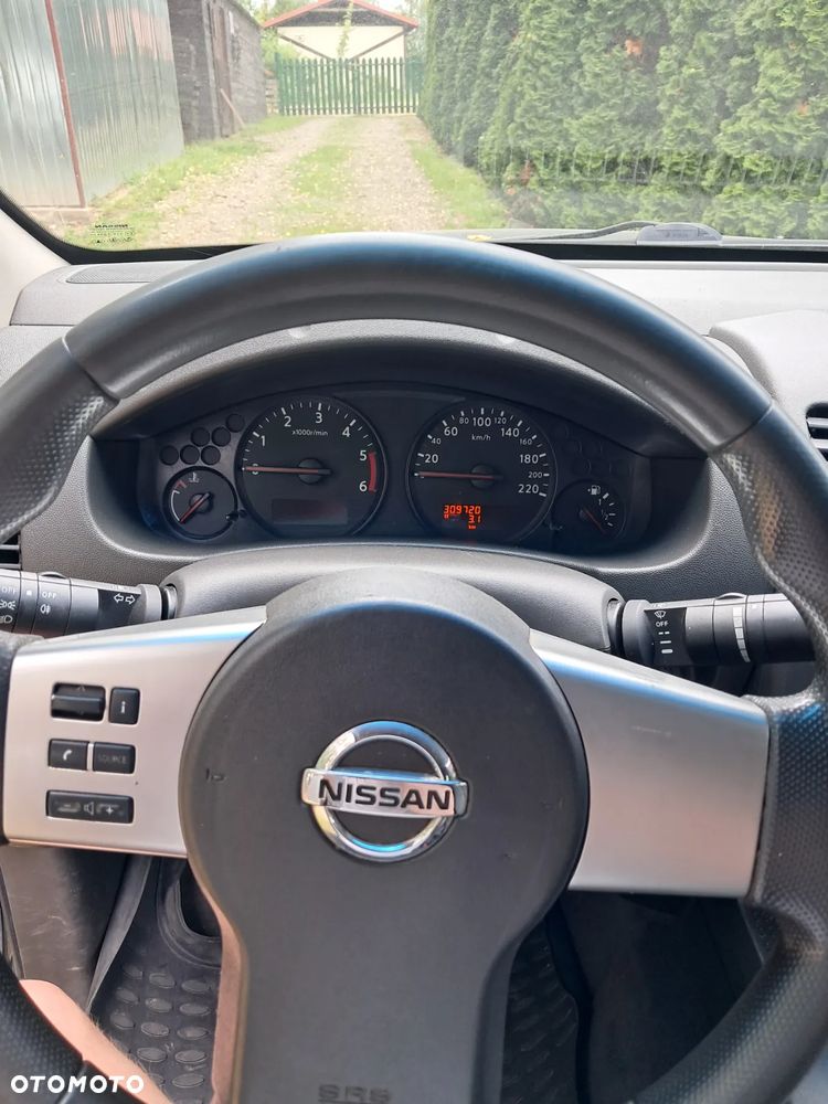 Nissan Navara - 12