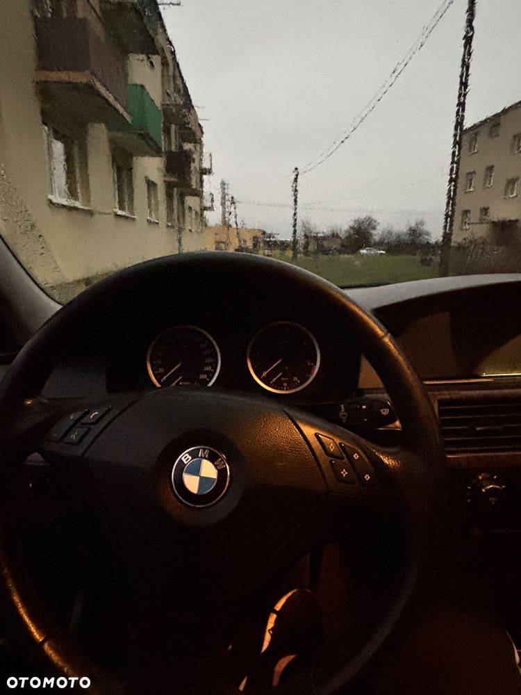 BMW Seria 5 - 25