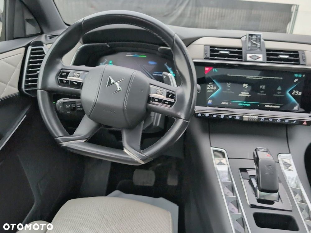 DS Automobiles DS 7 Crossback - 11