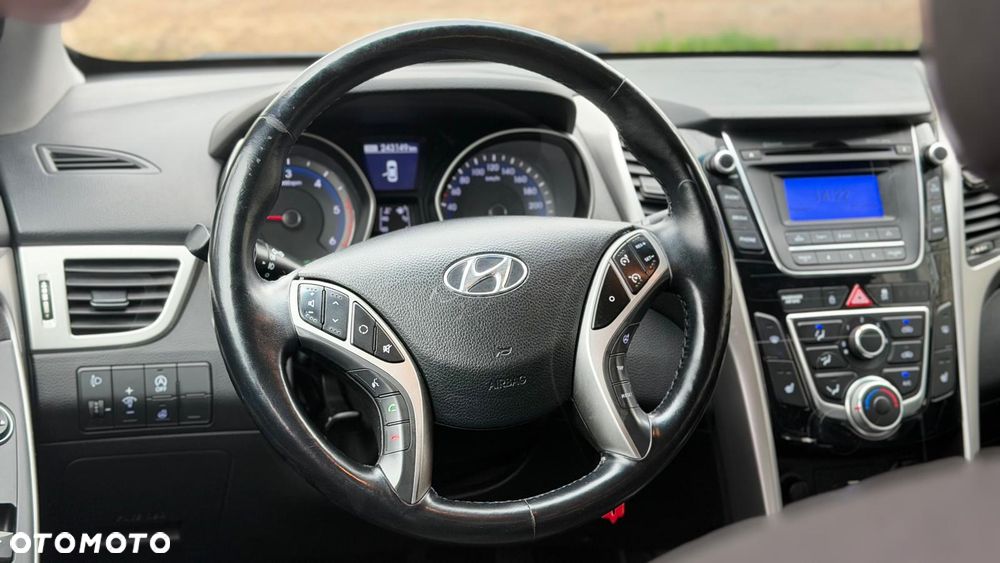 Hyundai i30 1.6 CRDI Passion Plus - 31