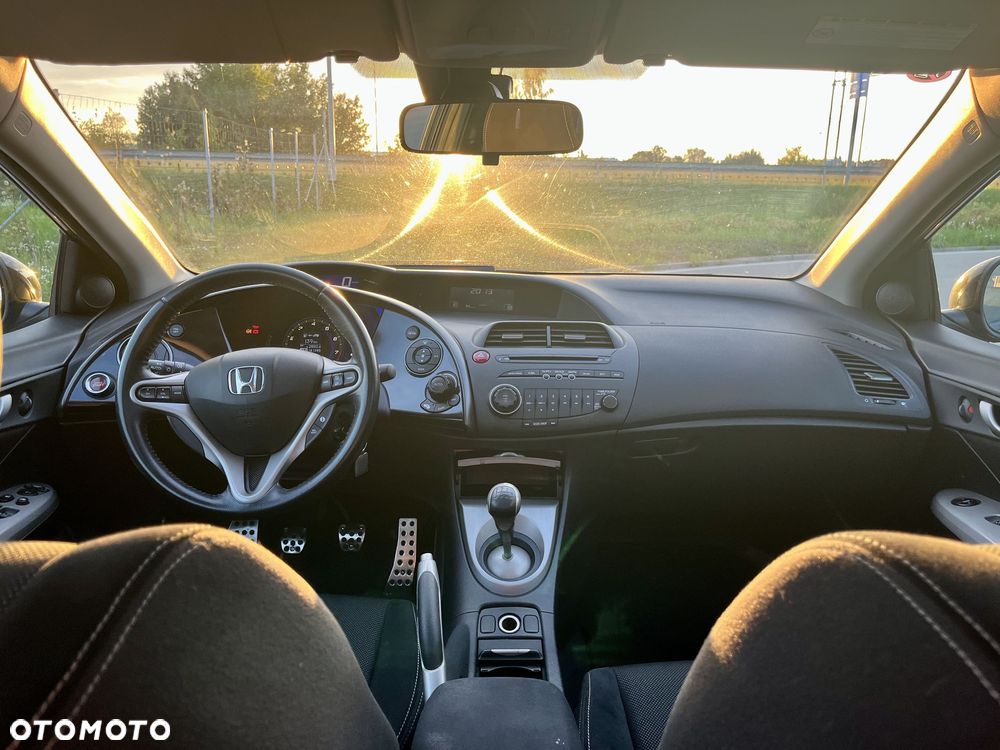 Honda Civic 1.8 TypeS + - 7
