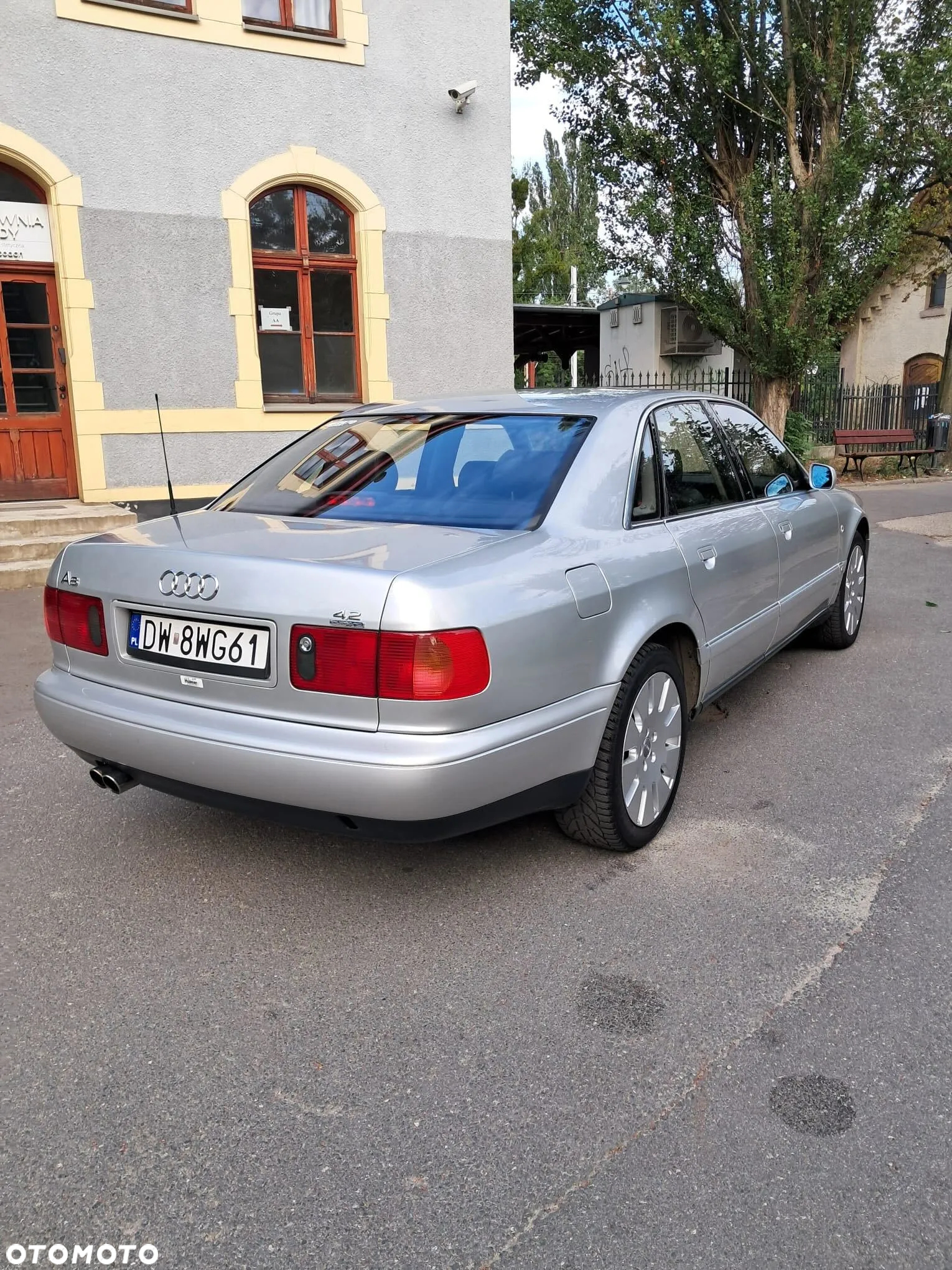 Audi A8 - 6