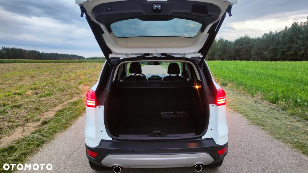 Ford Kuga - 19