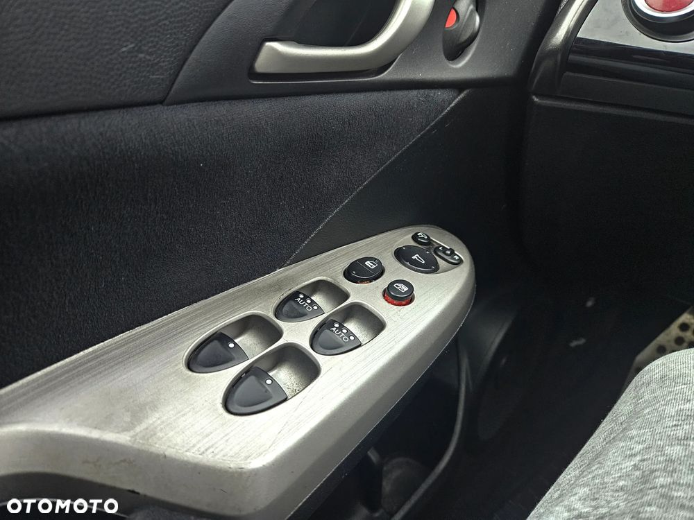 Honda Civic 1.8i-VTEC 50 Jahre Edition - 10