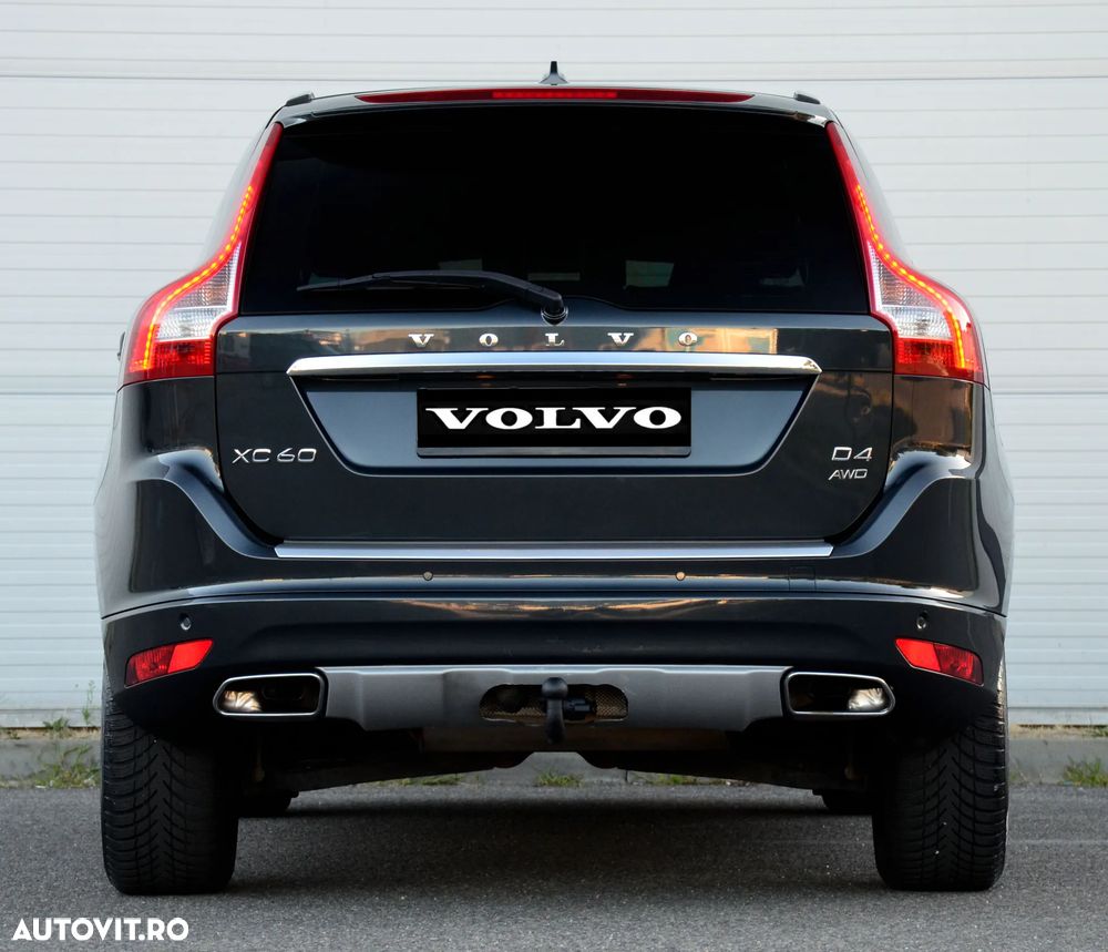 Volvo XC 60 D4 AWD Geartronic Summum - 11