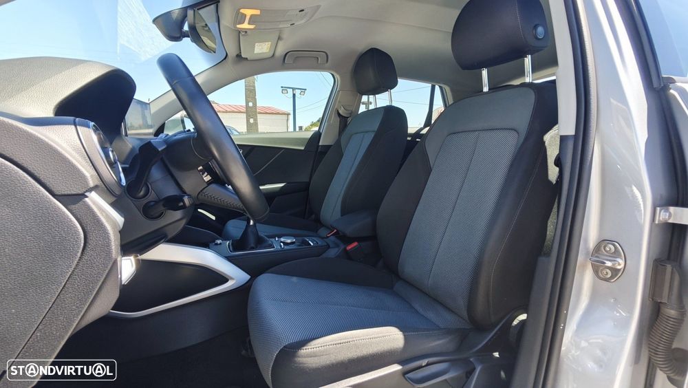 Audi Q2 1.0 TFSI Design - 9