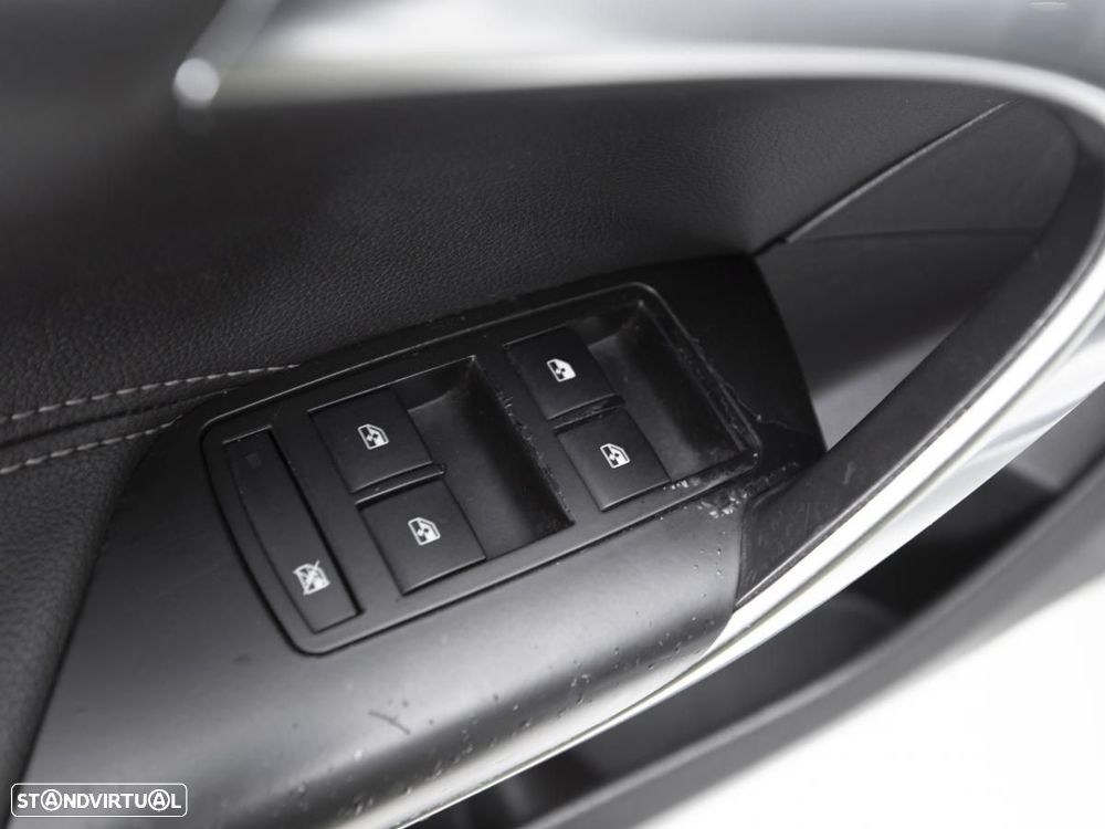 Opel Insignia Sports Tourer - 14