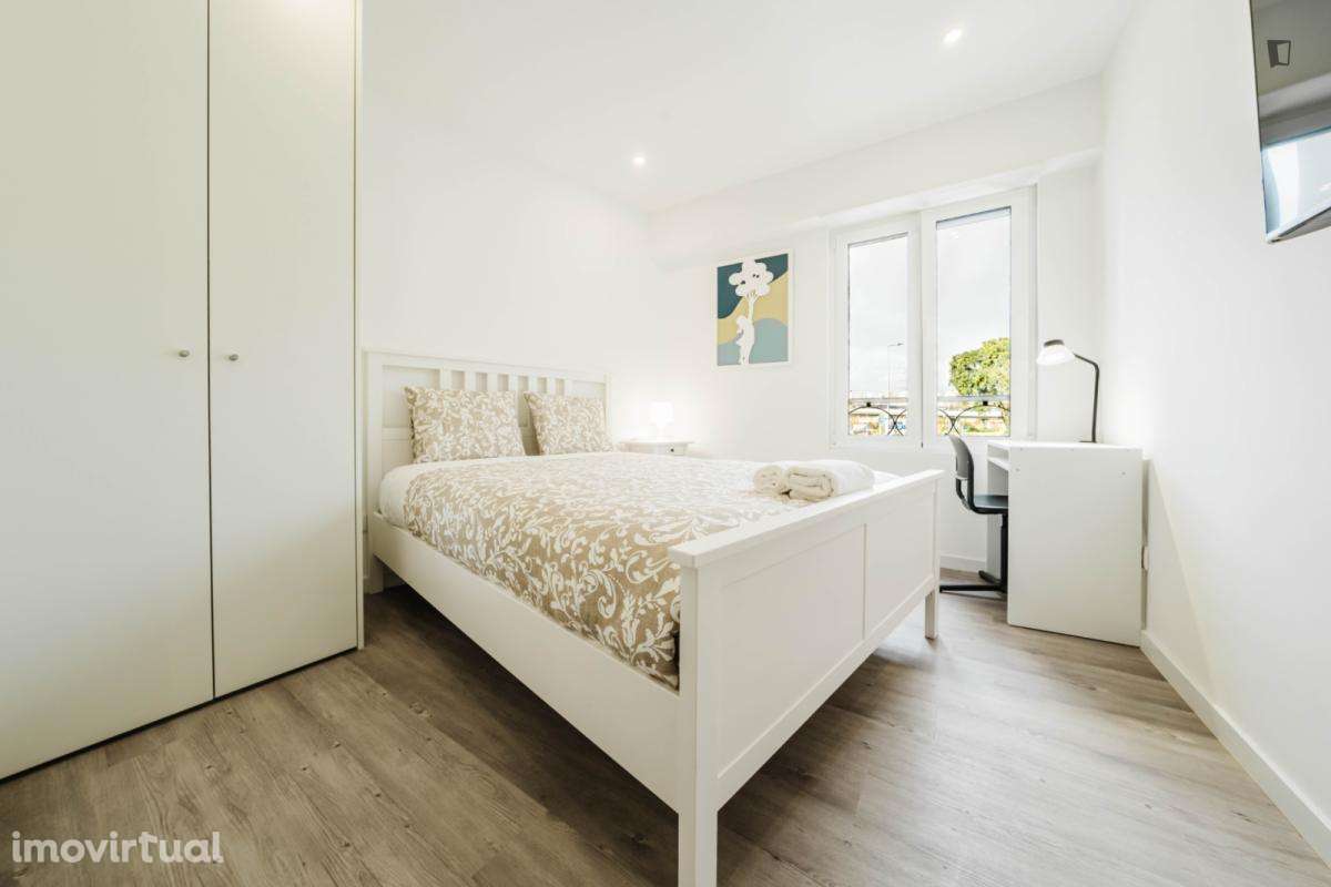 Quarto - localizado em Lumiar Lisbon - Grande imagem: 2/23