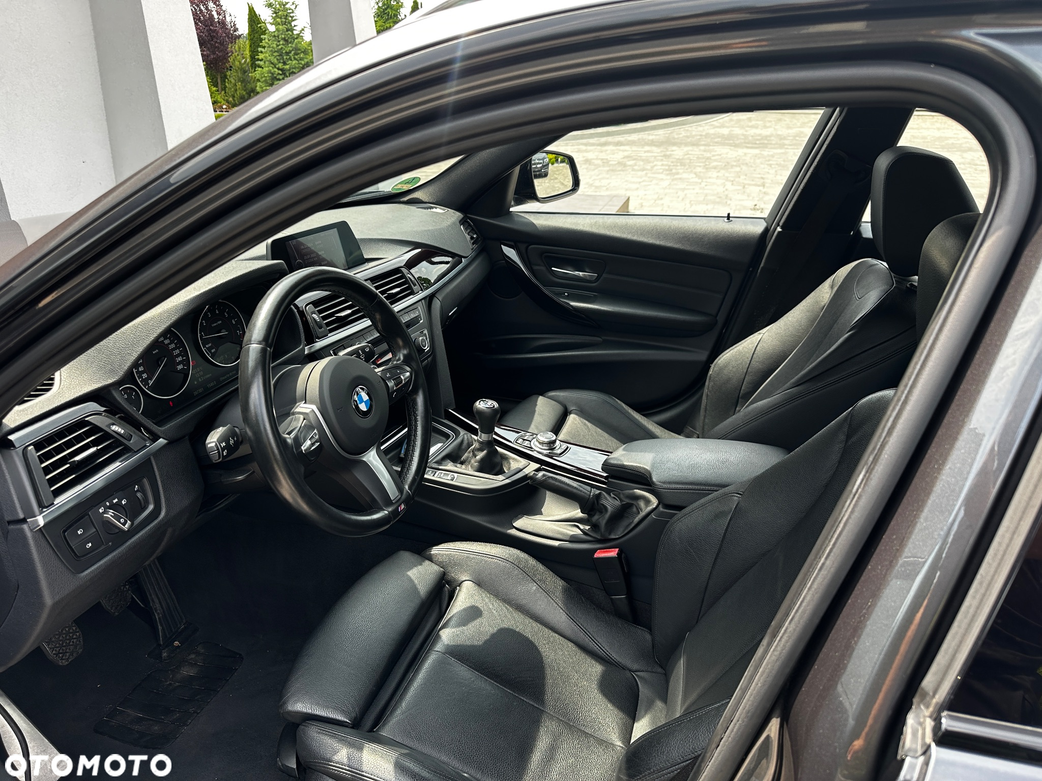 BMW Seria 3 320i M Sport - 17