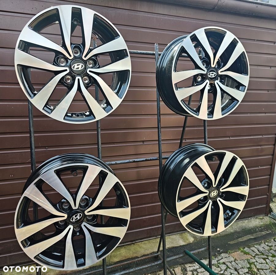 Felgi Alu Hyundai I30 I40 5x114,3 16 6,5J ET 50 - 6