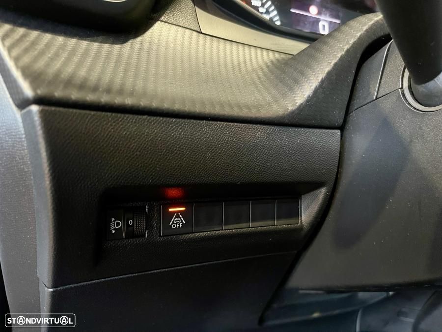 Peugeot 2008 1.2 PureTech Active Pack - 13
