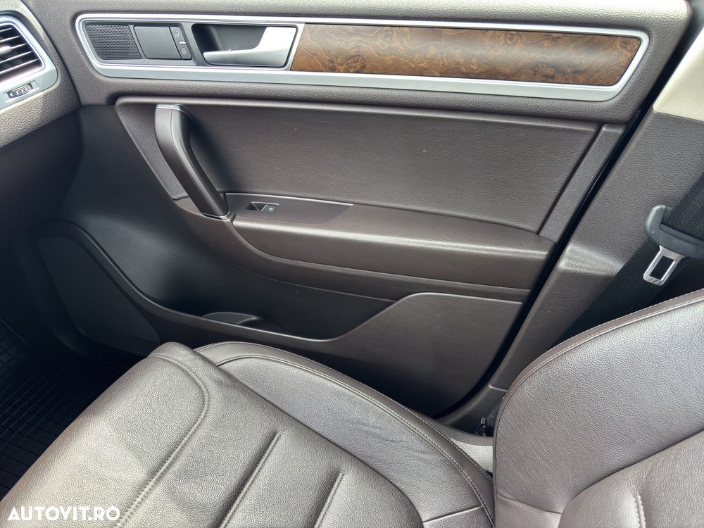 Volkswagen Touareg 3.0 V6 TDI BMT Terrain Tech - 19