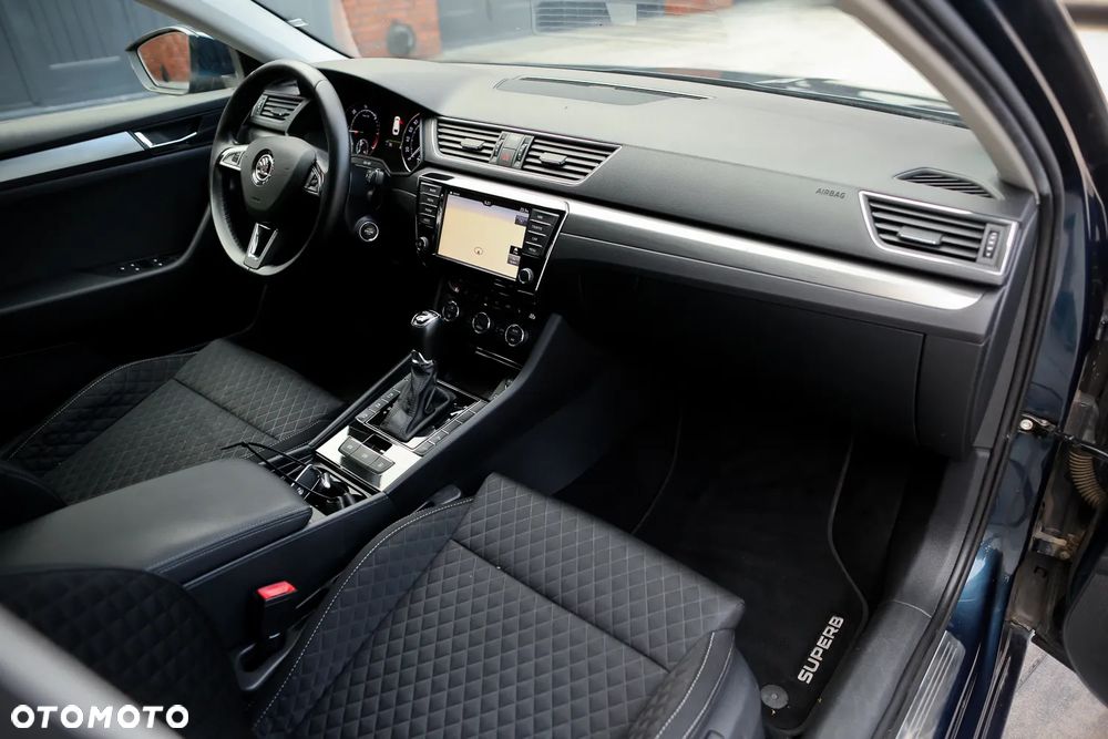 Skoda Superb 2.0 TDI 4x4 DSG Style - 23