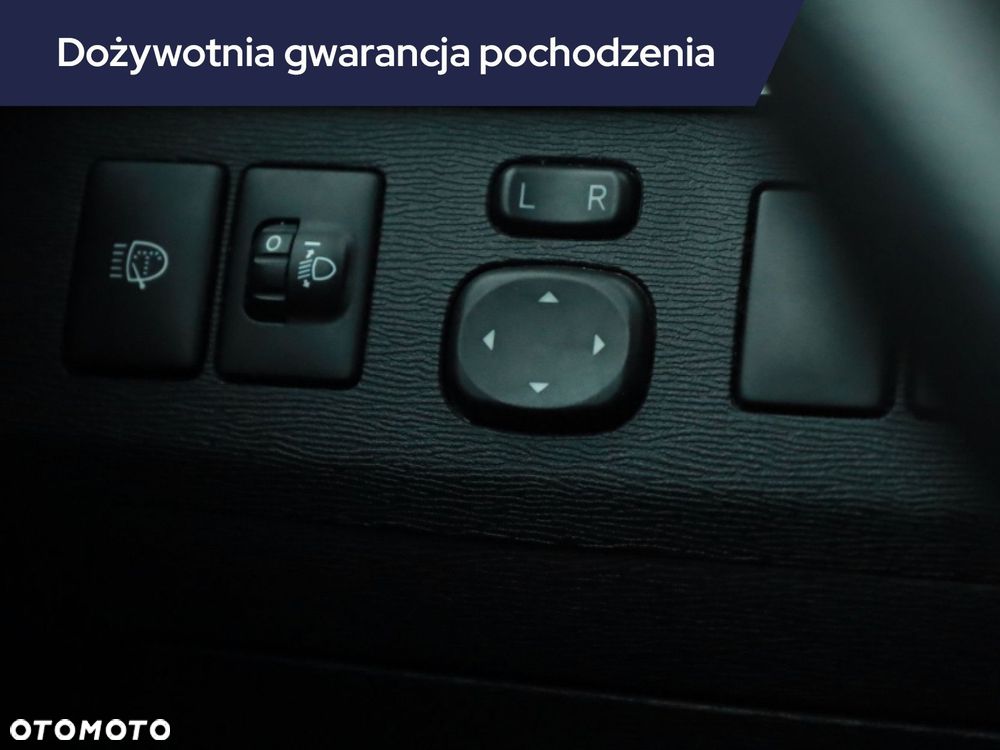 Toyota Avensis - 17