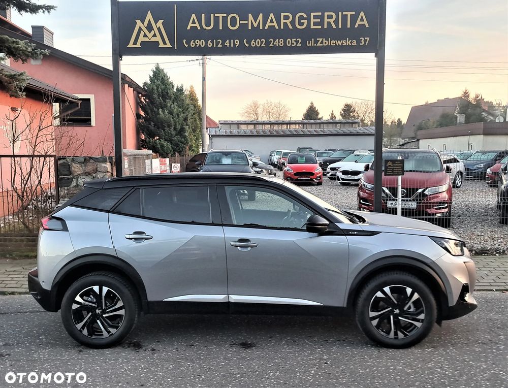 Peugeot 2008 1.2 PureTech Allure S&S - 8