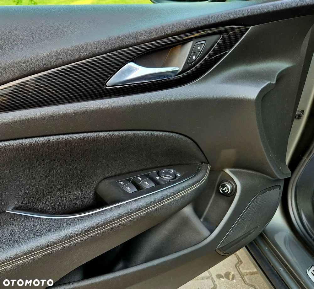 Opel Insignia 2.0 CDTI Exclusive S&S - 32