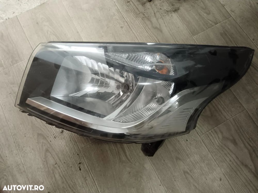 Far stanga/ dreapta opel vivaro b/ renault trafic 2014-2019 26010 1058 r, 26060 1667 r - 4
