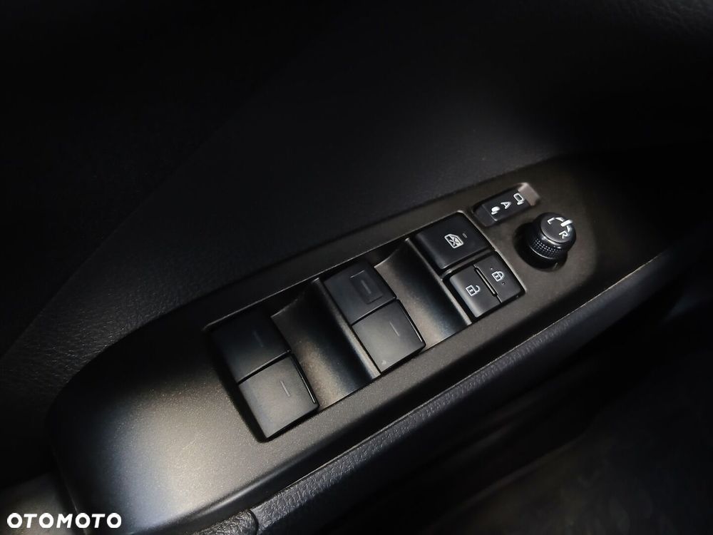 Toyota Camry 2.5 Hybrid Comfort CVT - 18
