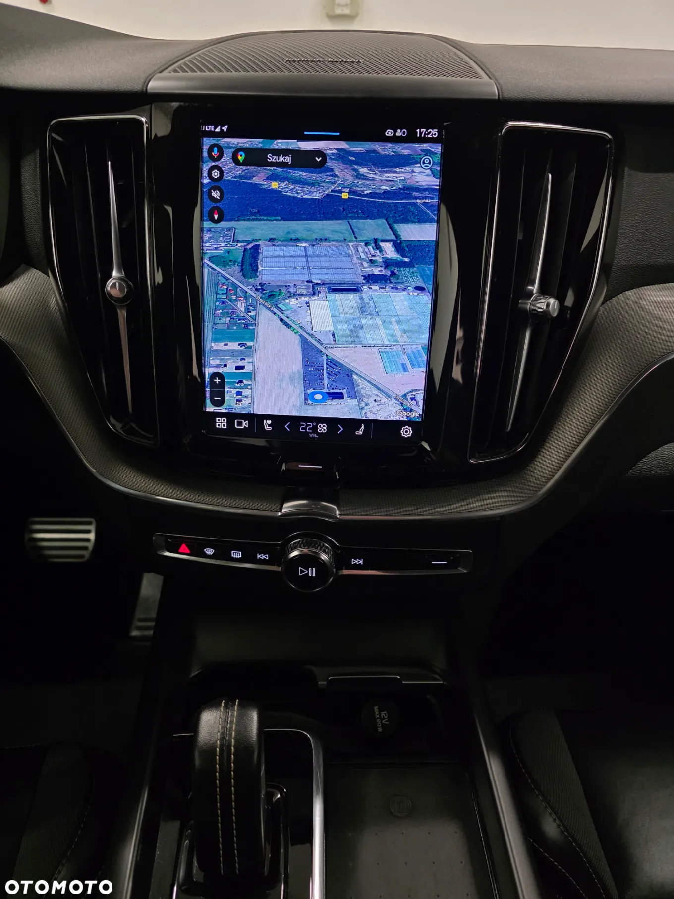 Volvo XC 60 B4 D AWD Plus Dark - 9