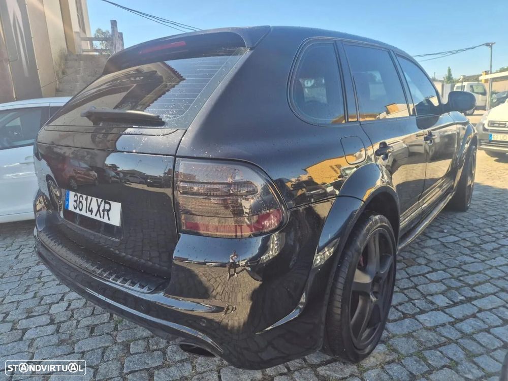 Porsche Cayenne - 5