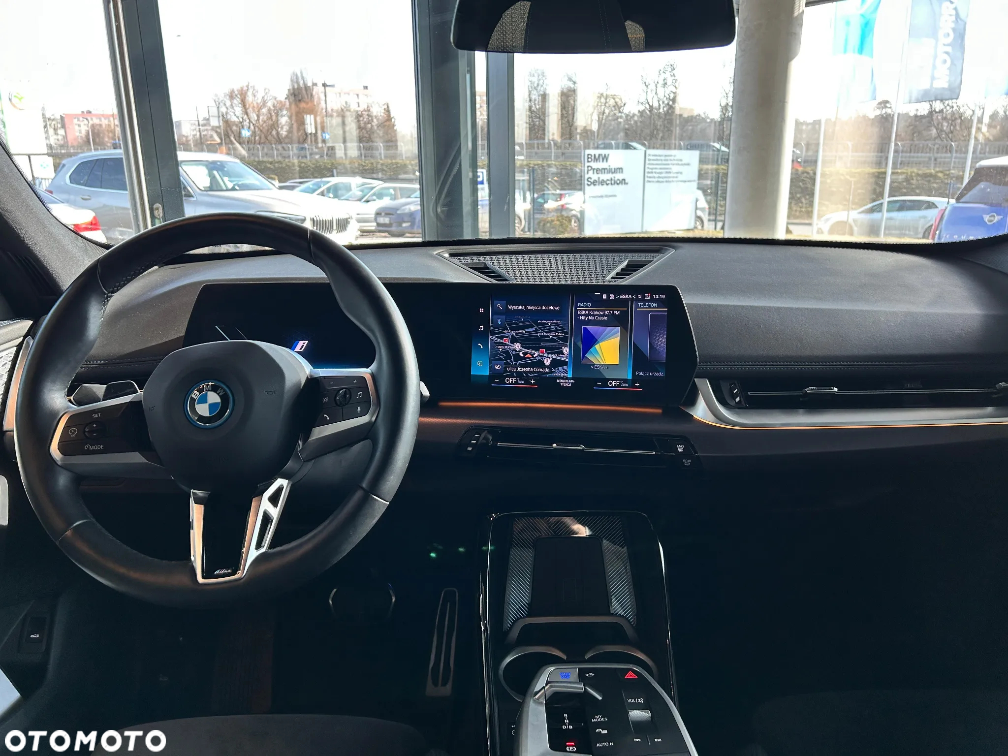 BMW iX1 xDrive30 M Sport - 21