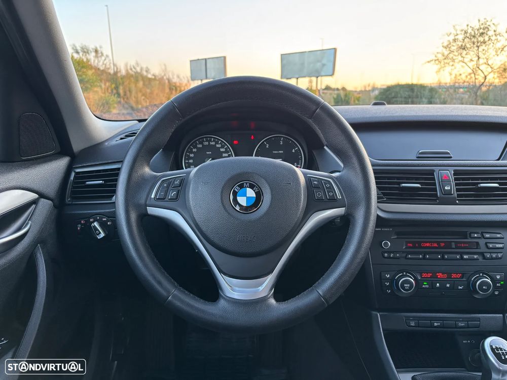 BMW X1 16 d sDrive xLine - 14