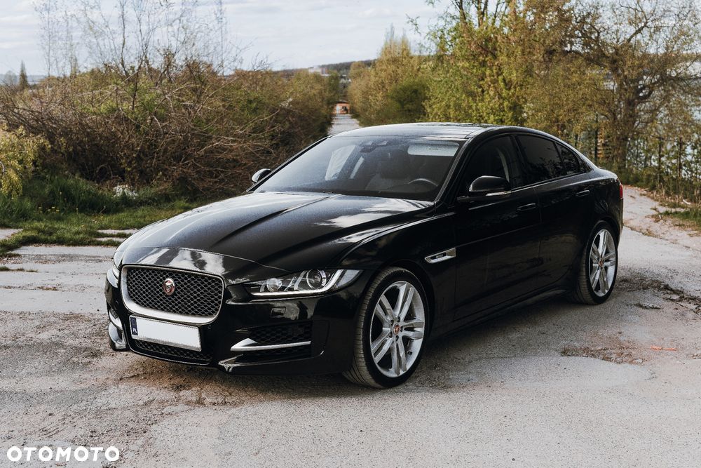 Jaguar XE 20d R-Sport - 1