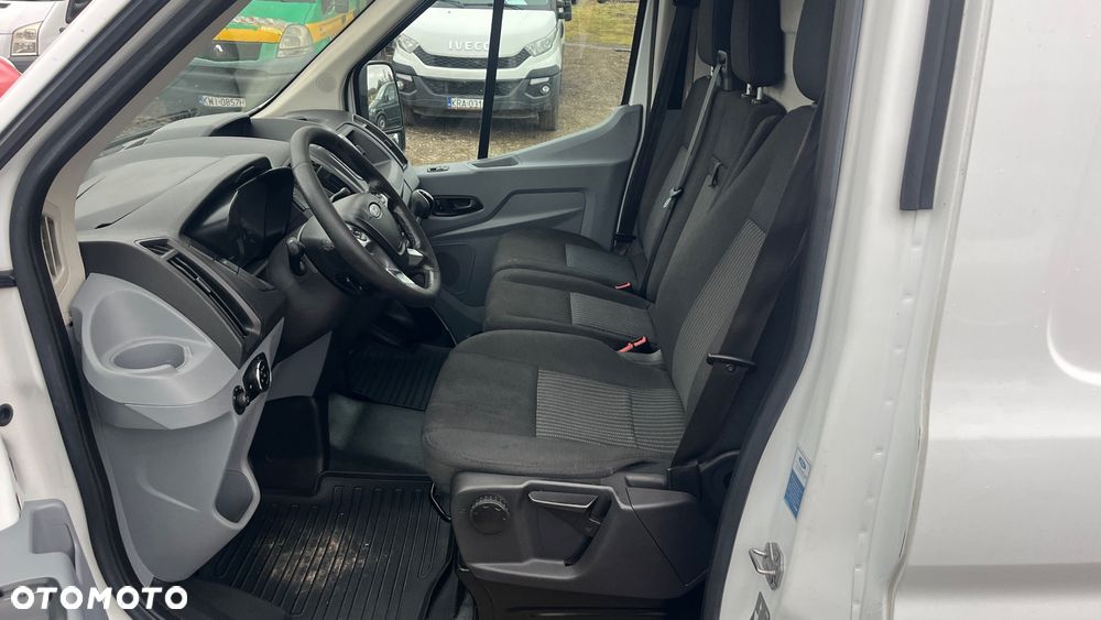 Ford Transit MAX blaszak - 18