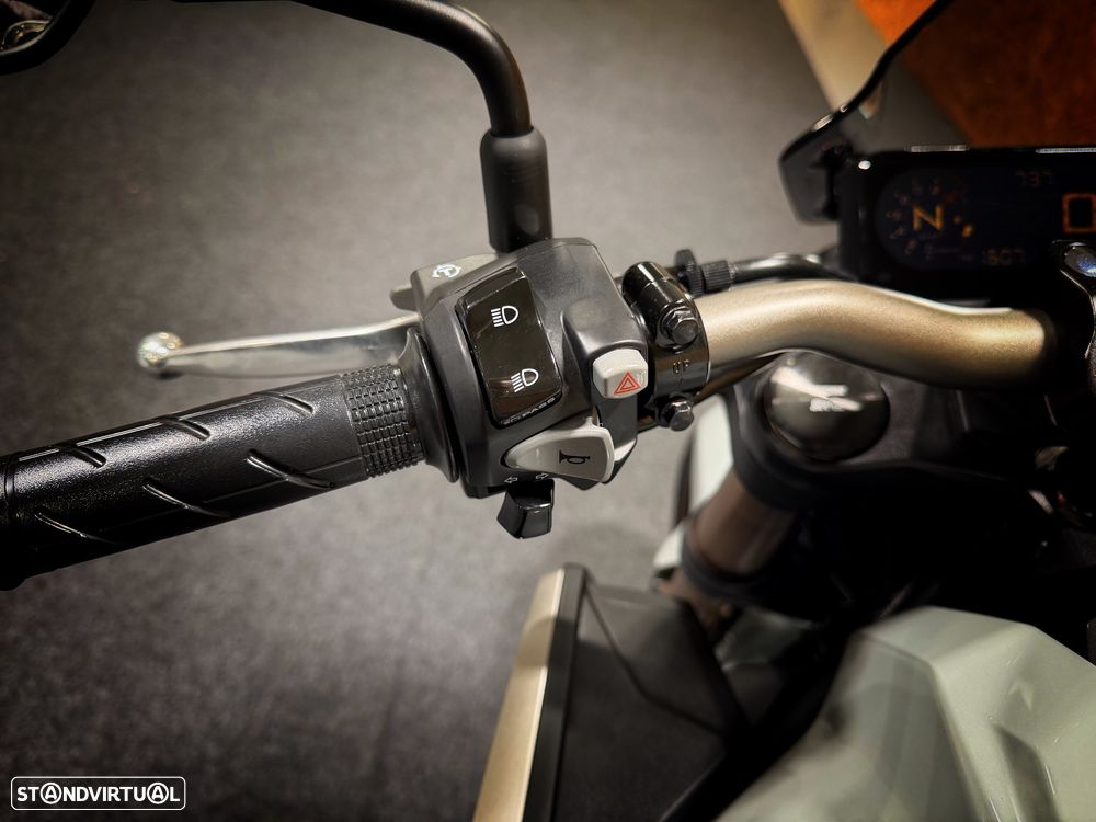 Honda CB 650 R - 14