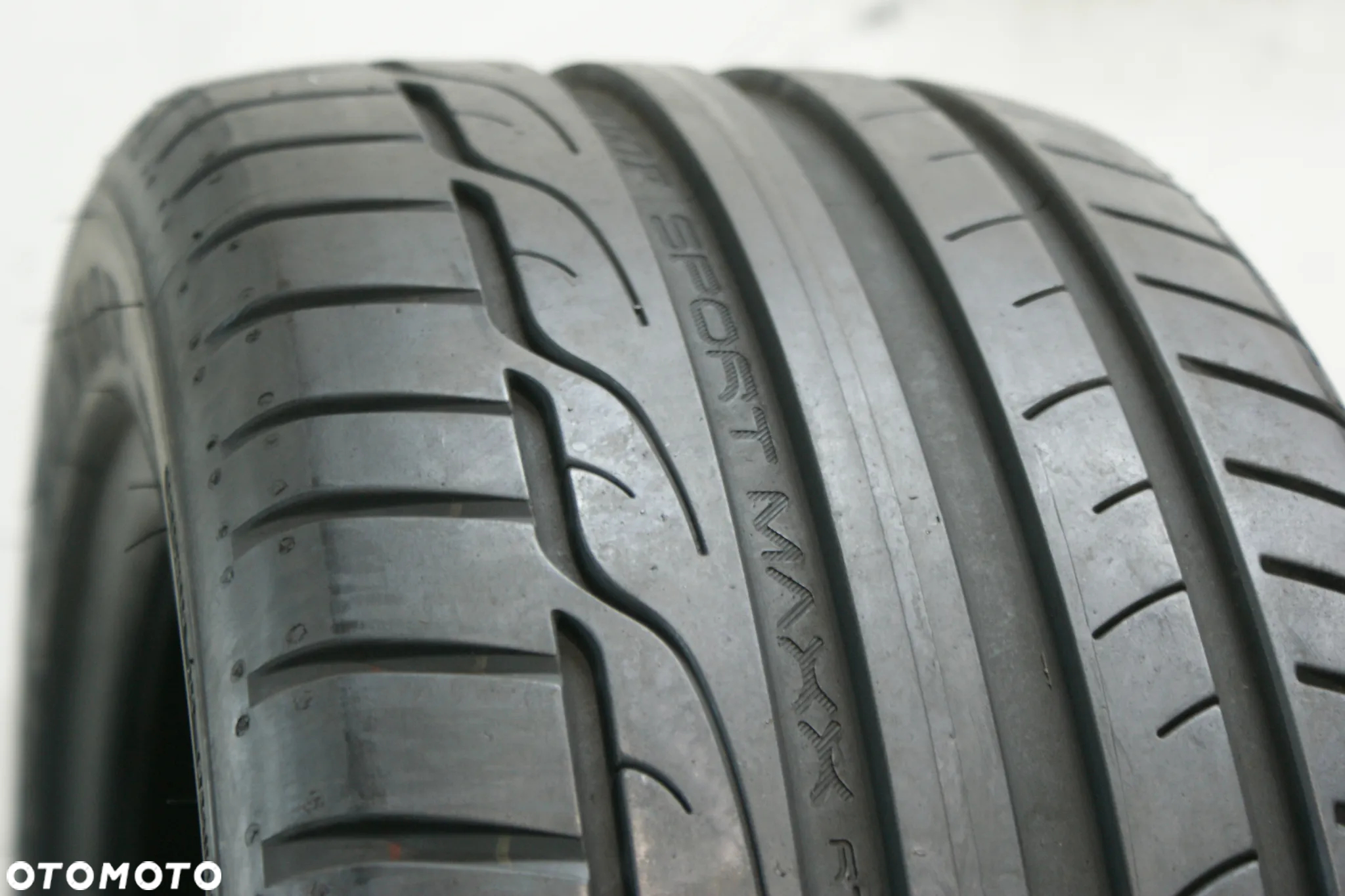 letnie 225/45R17 DUNLOP SPORT MAXX RT , 7mm 2022r B364 - 2