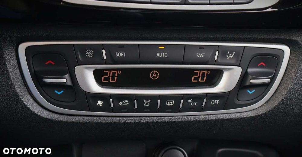 Renault Grand Scenic - 28