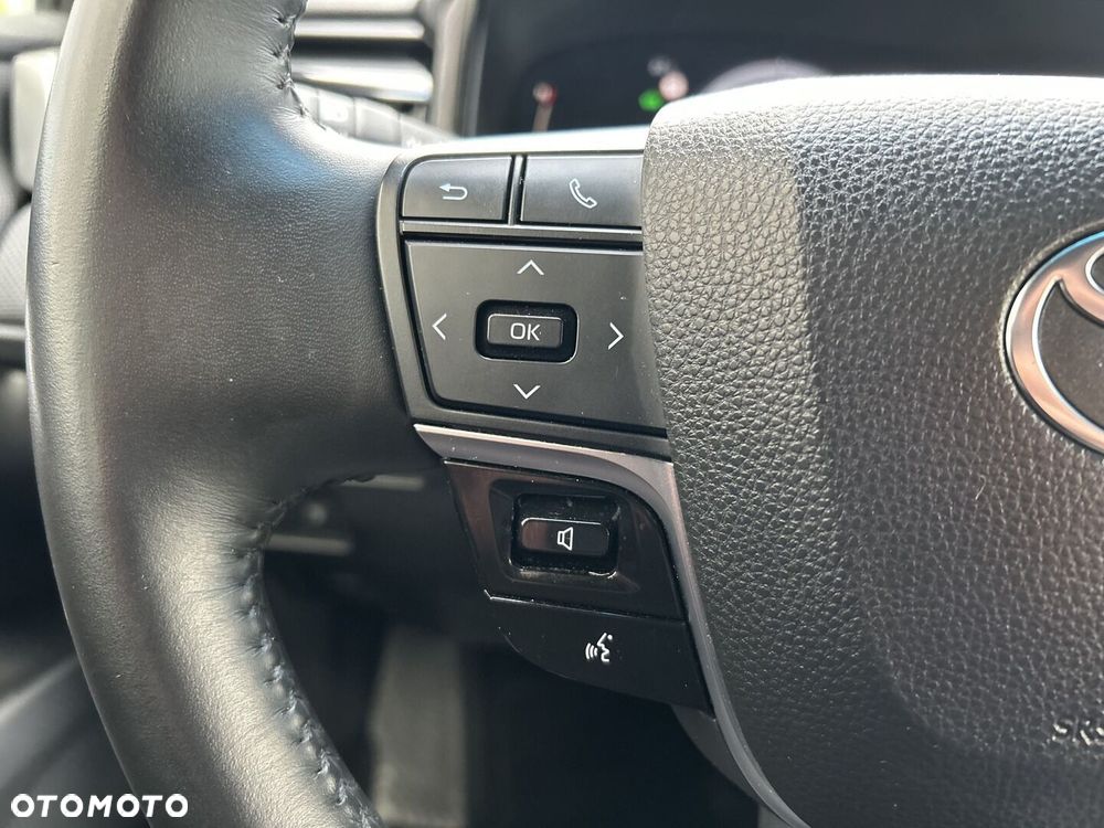 Toyota Camry - 14