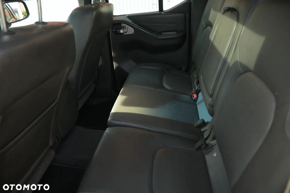 Nissan Navara 3.0 D V6 Platinum Long EU5 - 22